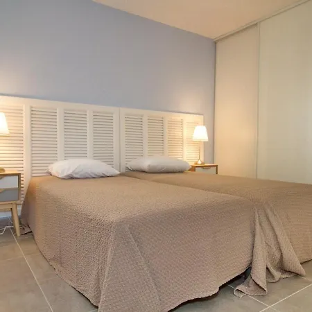 T3 A - 2 Chambres, Clim, Wifi, Parking, Proche Thermes, Classe 4* - Fr-1-553-189 شقة